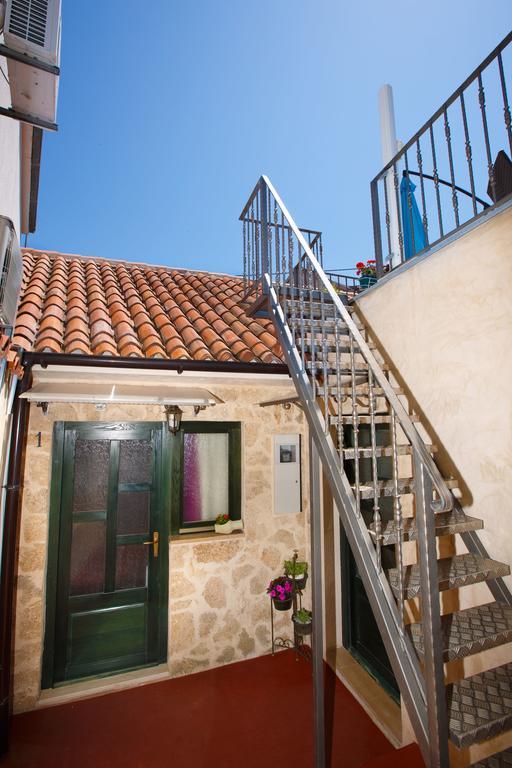 Studio Apartments Bonaca Split Buitenkant foto