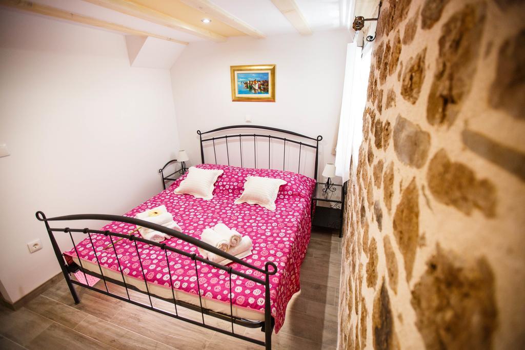Studio Apartments Bonaca Split Buitenkant foto